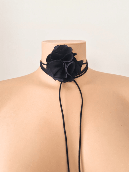 CHOKER CON FIORE IXIA