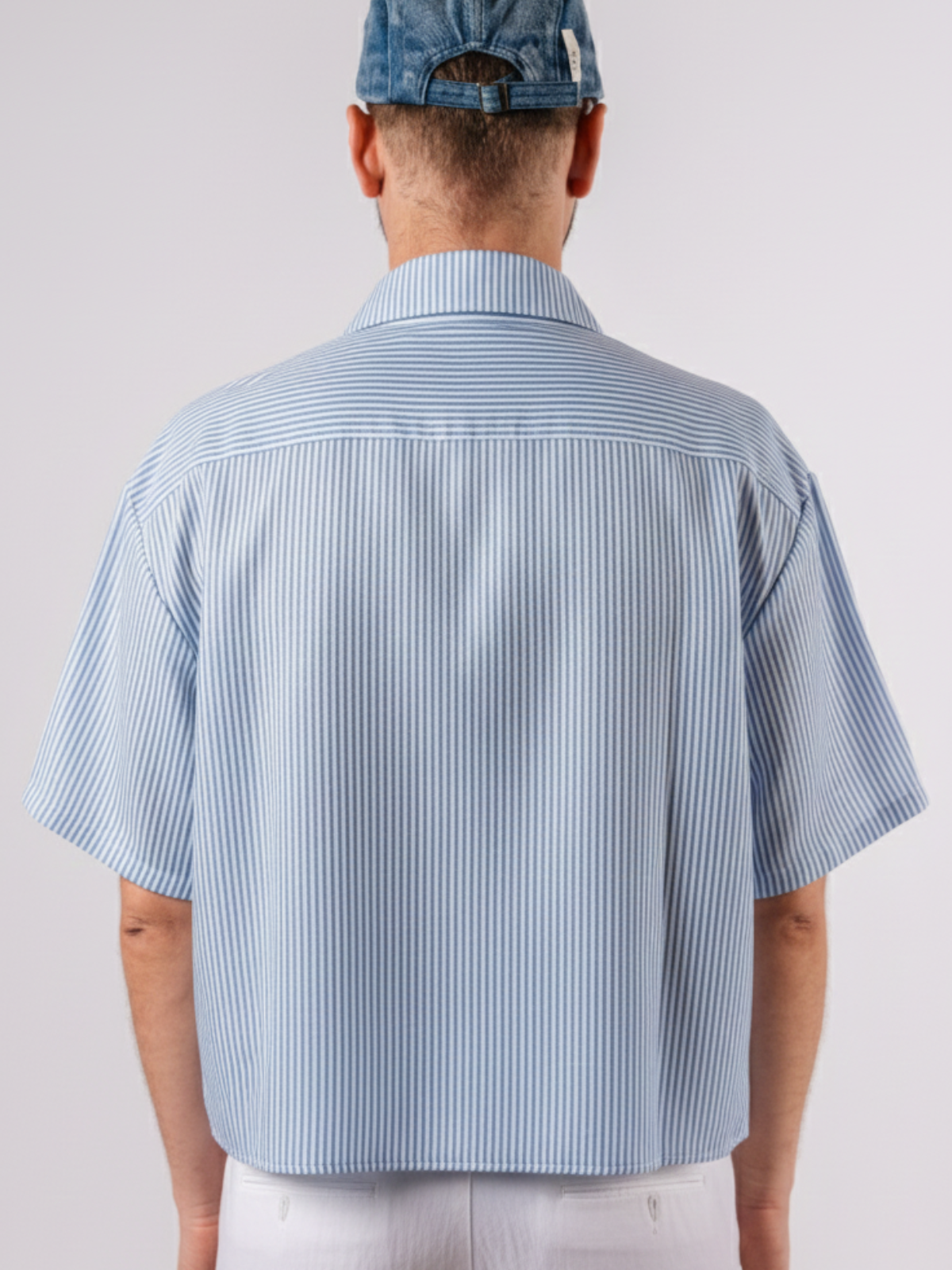 Melissa, camicia crop unisex in cotone righe